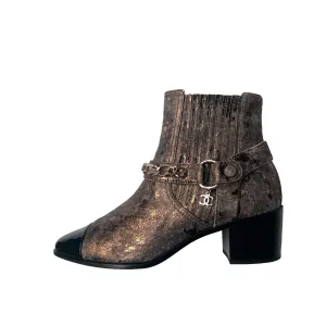 Black & Brown Ankle Boots - 8