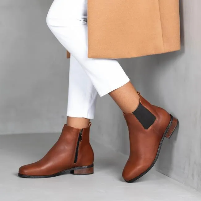 Chelsea Ankle Boots in Chestnut - 12603