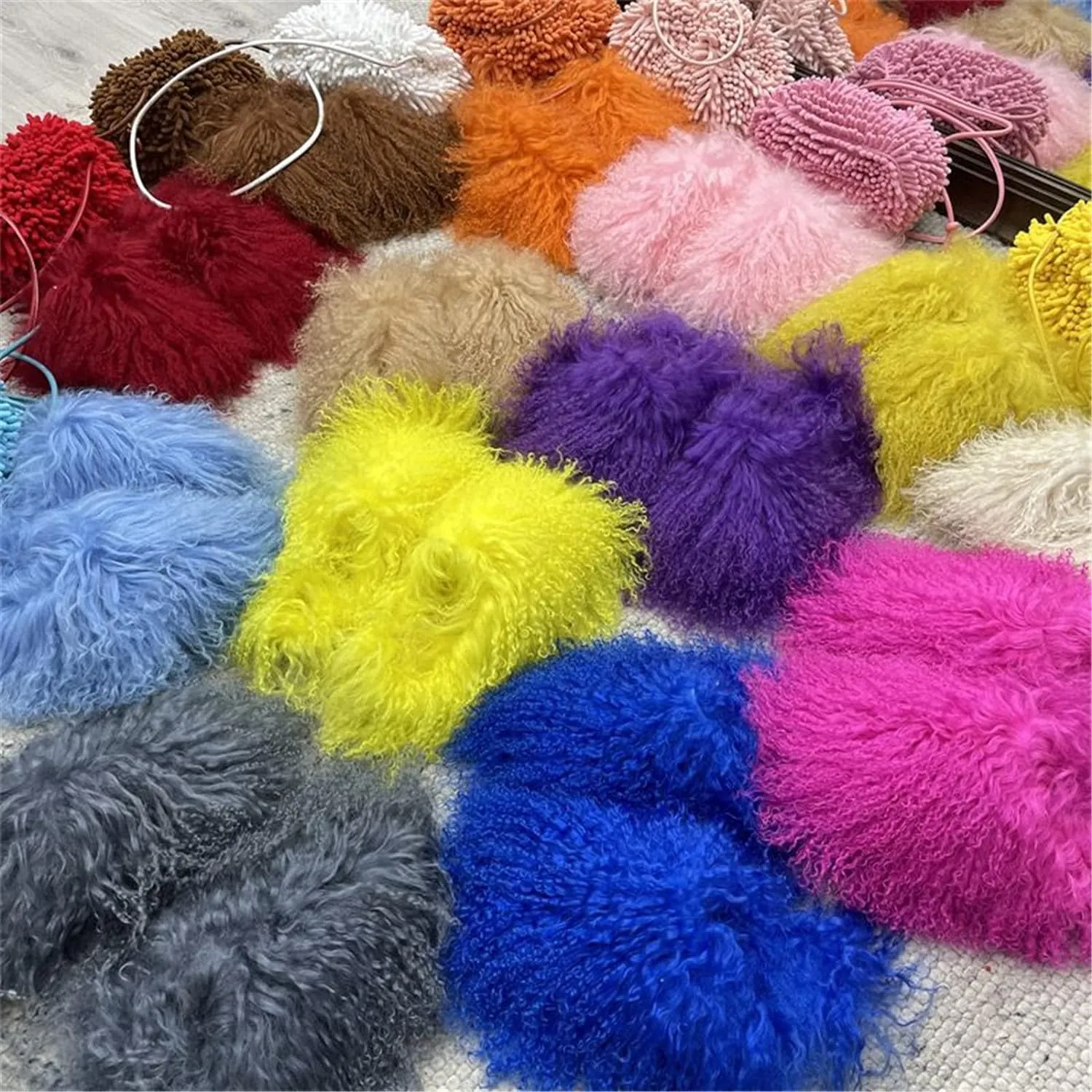 Fluffy Real Mongolian Sheep Fur Slippers Closed Toe For Women Furry Big Outdoor Flat Luxury Slides