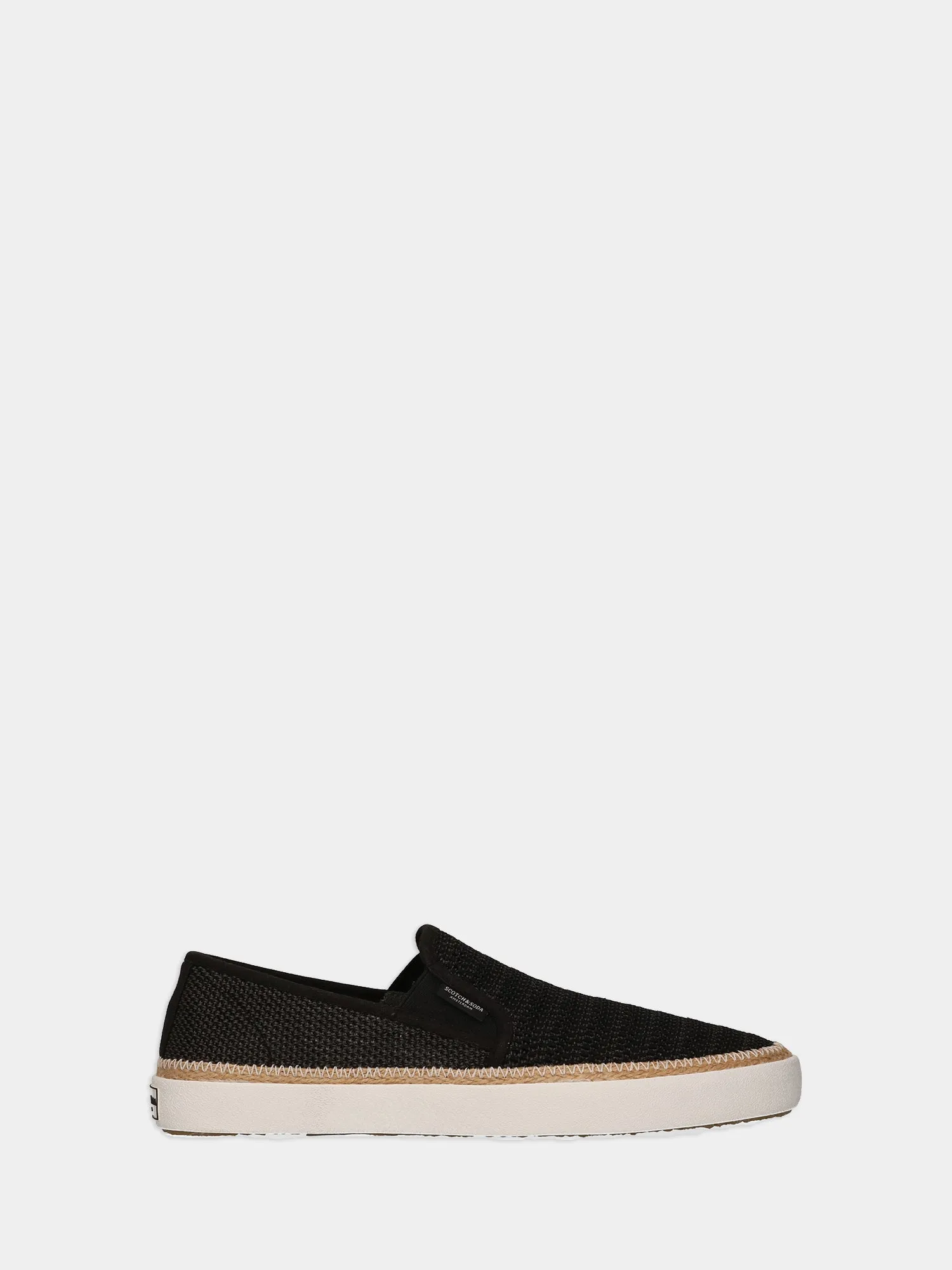 Izomi slip on shoe