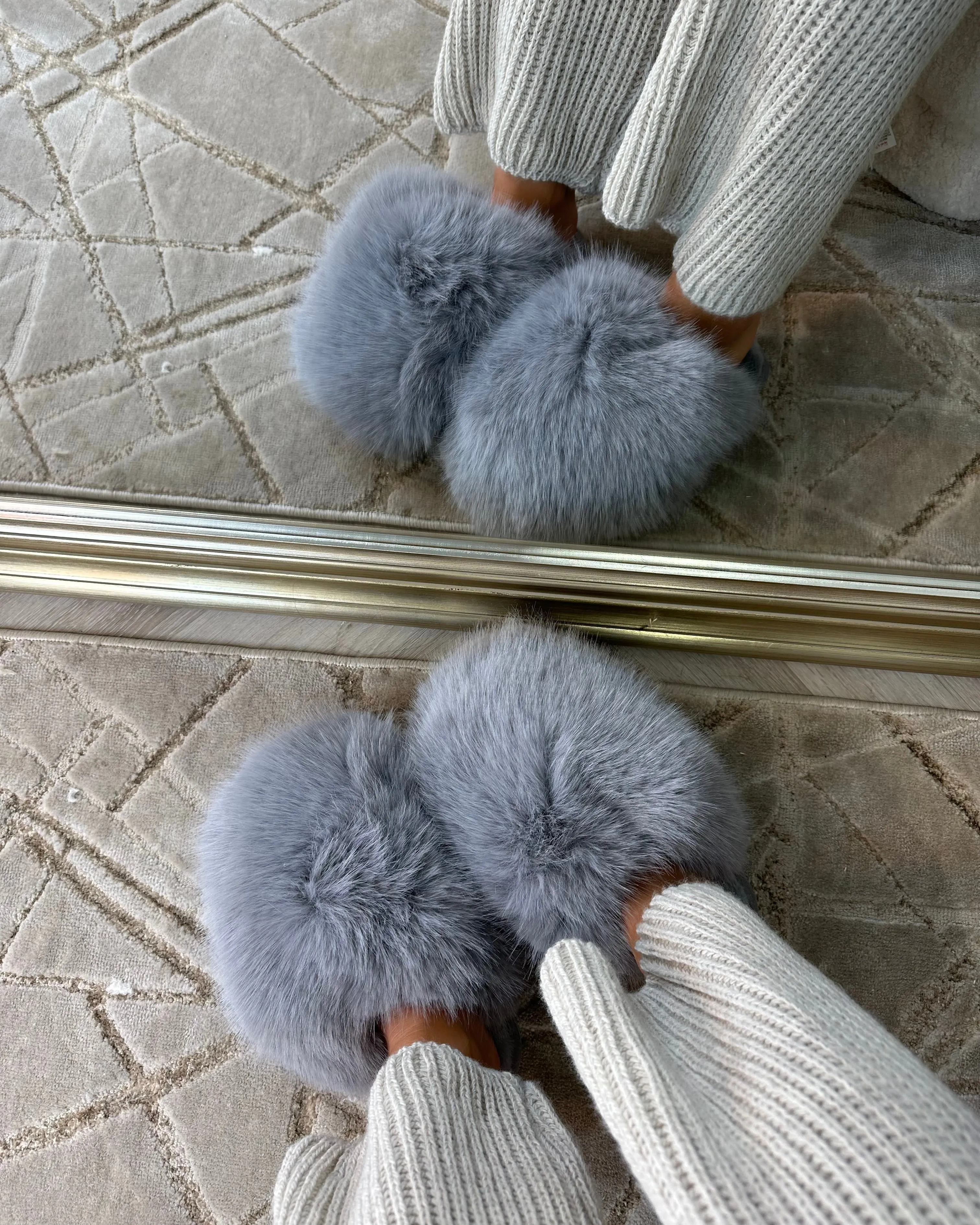 Kelise Faux Fur Slippers- Grey