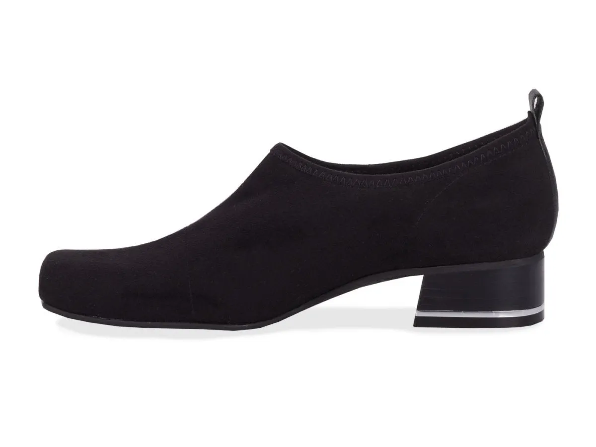 Ros Hommerson Esther Women's Comfort Slip-on Shoes In Black